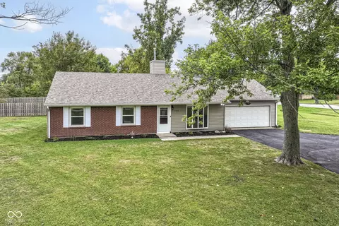 7701 E 71st St, Indianapolis, IN 46256
