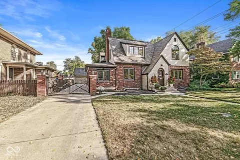 524 E 58th St, Indianapolis, IN 46220 photo 2
