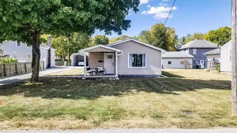 512 N Adams St, Knightstown, IN 46148