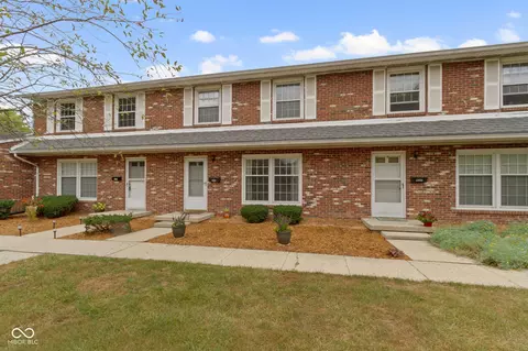 2206 Roselawn Dr, Lebanon, IN 46052