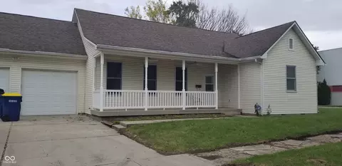706 S Main St, Sheridan, IN 46069