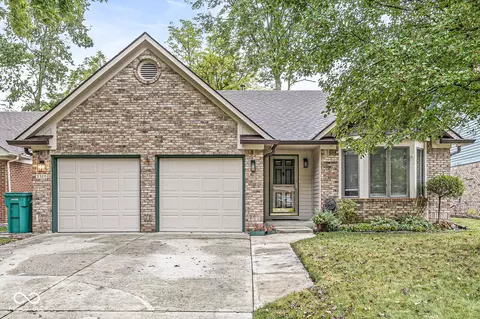 3320 Fox Orchard Cir, Indianapolis, IN 46214