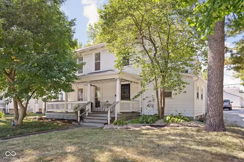 142 N Washington St, Danville, IN 46122