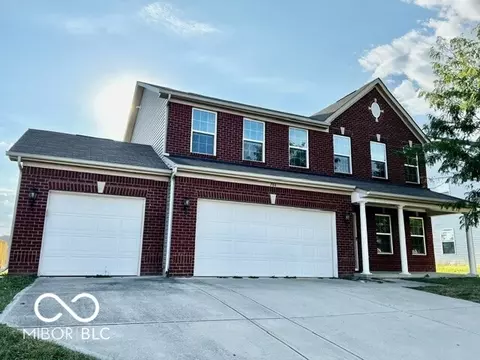 784 Legacy Blvd, Greenwood, IN 46143