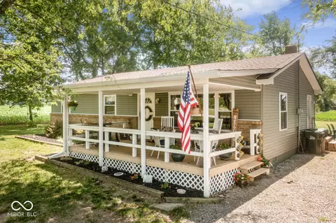 6223 E 550 S, Waldron, IN 46182 photo 2
