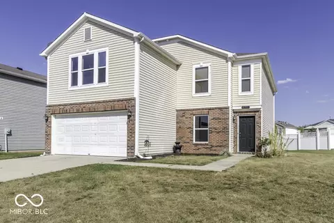 8206 S Cricket Ln, Pendleton, IN 46064