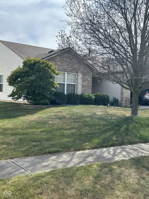 853 Durham Way, Greenwood, IN 46143