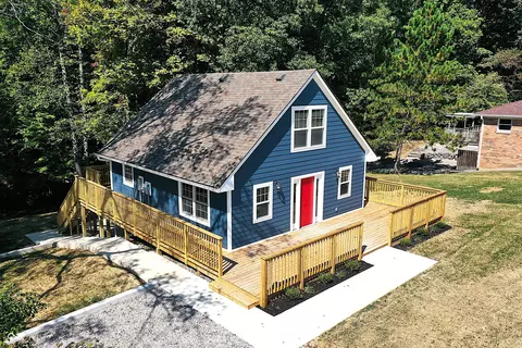 1528 S Lake Dr, Martinsville, IN 46151