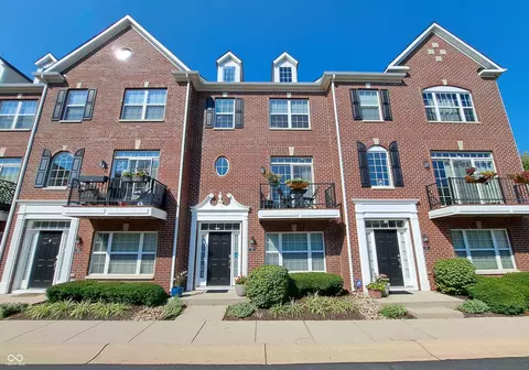 973 2nd Ave NW, Carmel, IN 46032