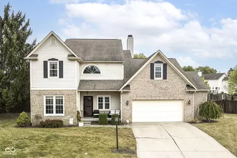 8316 Barstow Dr, Fishers, IN 46038