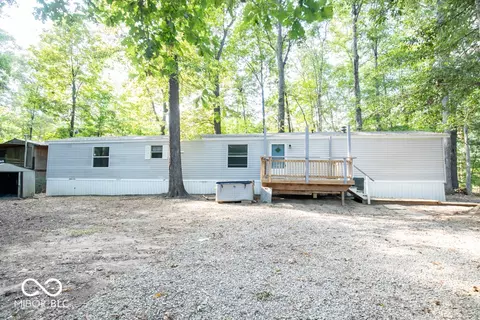 1810 Heatherlan Ln, North Vernon, IN 47265