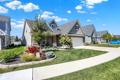 2200 Somerset Dr, Franklin, IN 46131