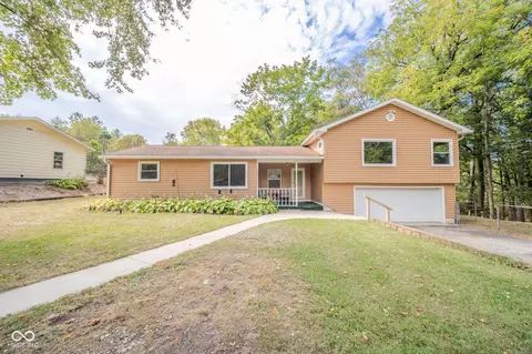 2037 N Henry St, New Castle, IN 47362