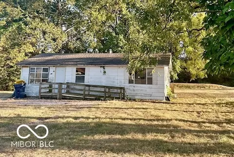 1114 Ave E St, Greencastle, IN 46135