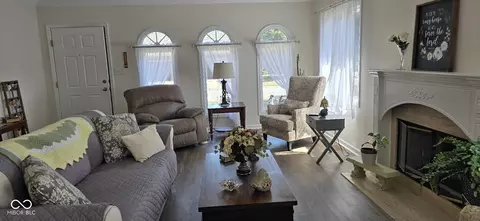 232 Andrews Blvd, Plainfield, IN 46168 photo 4