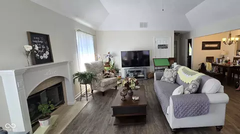 232 Andrews Blvd, Plainfield, IN 46168 photo 3