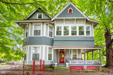 469 E Main St, Bloomfield, IN 47424