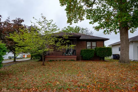 302 N 6th Ave, Beech Grove, IN 46107