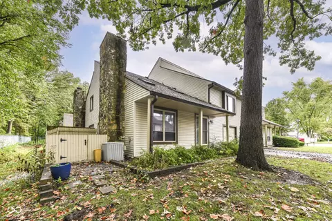 2535 Hideaway S Dr, Indianapolis, IN 46268