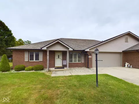2816 Peachtree Ct, Anderson, IN 46012