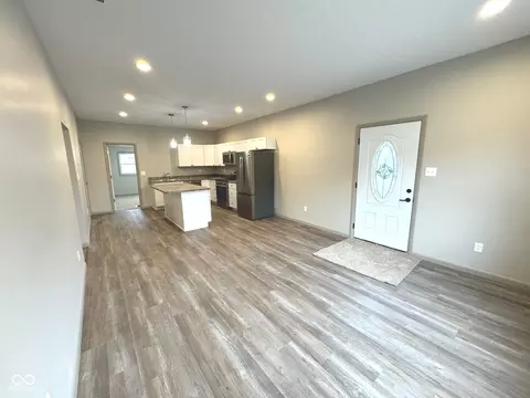 Living - 207 Elm St, Waldron, IN 46182 photo 2 of 4