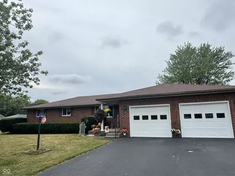 1613 N Carver St, Greensburg, IN 47240