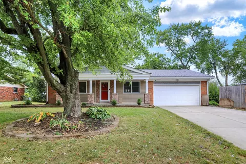 8042 Lockwood Ln, Indianapolis, IN 46217