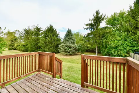 Exterior - 2195 Shadowbrook Dr, Plainfield, IN 46168 photo 5 of 5