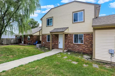 5945 Deerwood Ct, Indianapolis, IN 46254