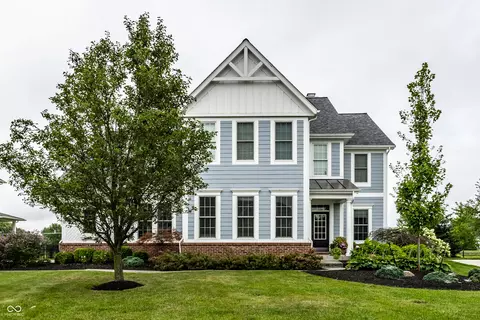 9147 Brookstone Pl, Zionsville, IN 46077
