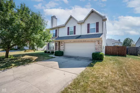 937 Braun Dr, Greenfield, IN 46140