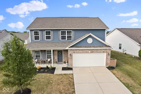 2720 Winding Creek Ln, Greenfield, IN 46140