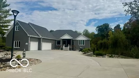 4270 Victoria Ln, Avon, IN 46123