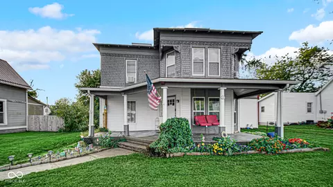 312 N Franklin St, Ladoga, IN 47954