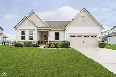 19425 Gillcrest Dr, Noblesville, IN 46062