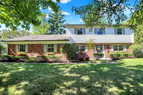 1118 Roseway Dr, Indianapolis, IN 46219