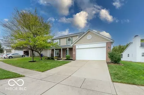 11820 Sand Creek Blvd, Fishers, IN 46037