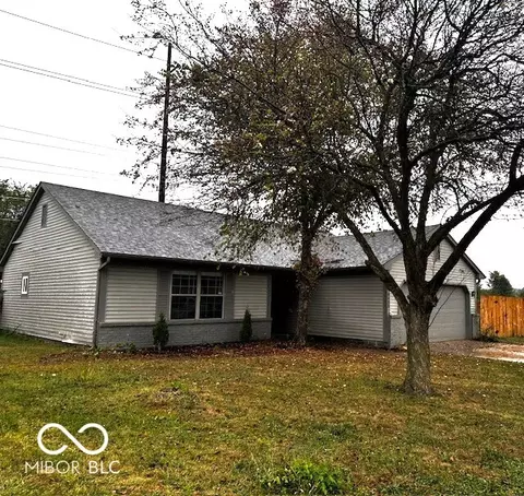 10408 Maumee Dr, Indianapolis, IN 46235