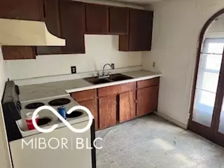 Kitchen - 648 Locust St, Middletown, IN 47356 photo 2 of 2