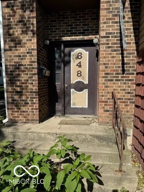Exterior - 648 Locust St, Middletown, IN 47356 photo 8 of 9
