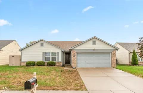 6120 Glebe Dr, Indianapolis, IN 46237