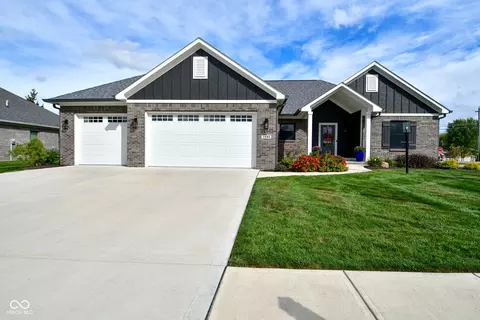 7990 White Pine Dr, Avon, IN 46123