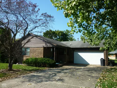 702 E Tilden Dr E, Brownsburg, IN 46112