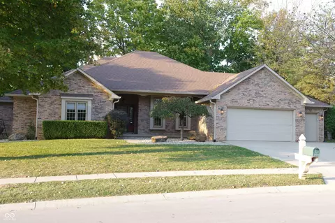 466 Sycamore Ridge Ct, Avon, IN 46123