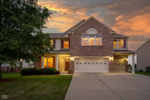 2228 Bluewing Rd, Greenwood, IN 46143