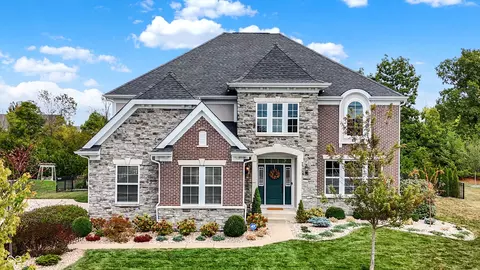 5753 Oakstrand Way, Bargersville, IN 46106