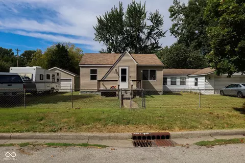 2104 N 26th St, Terre Haute, IN 47804