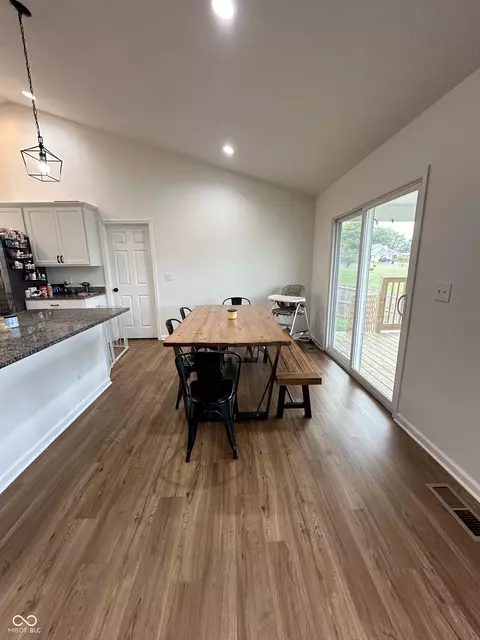 Dining - 407 E Maple St, Bainbridge, IN 46105 photo 1 of 1
