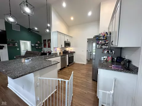 Kitchen - 407 E Maple St, Bainbridge, IN 46105 photo 1 of 8