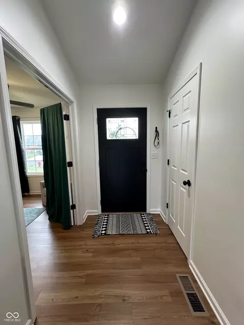 Entry Way - 407 E Maple St, Bainbridge, IN 46105 photo 1 of 1